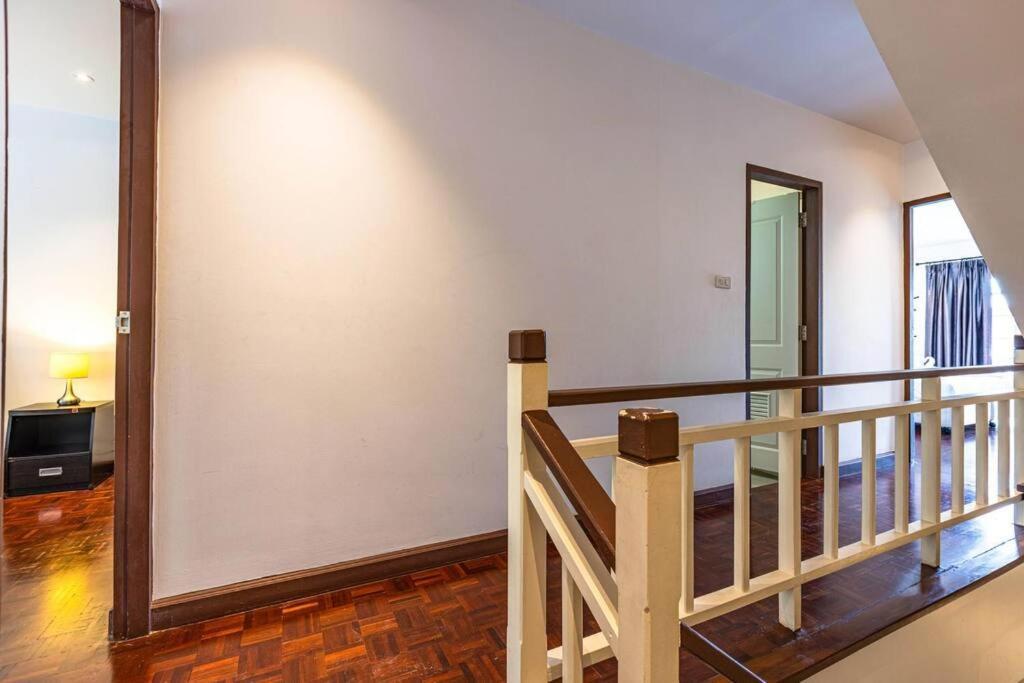 4 Bedroom Townhouse In Great Location! HHQ Exterior foto